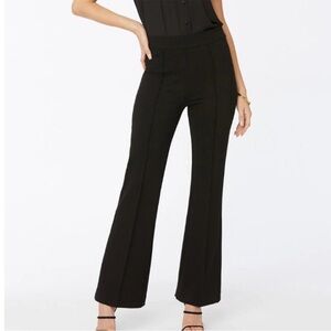 NYDJ Sculpt Her Pull On Flared Seamed Black Ponte Pant | Size Small